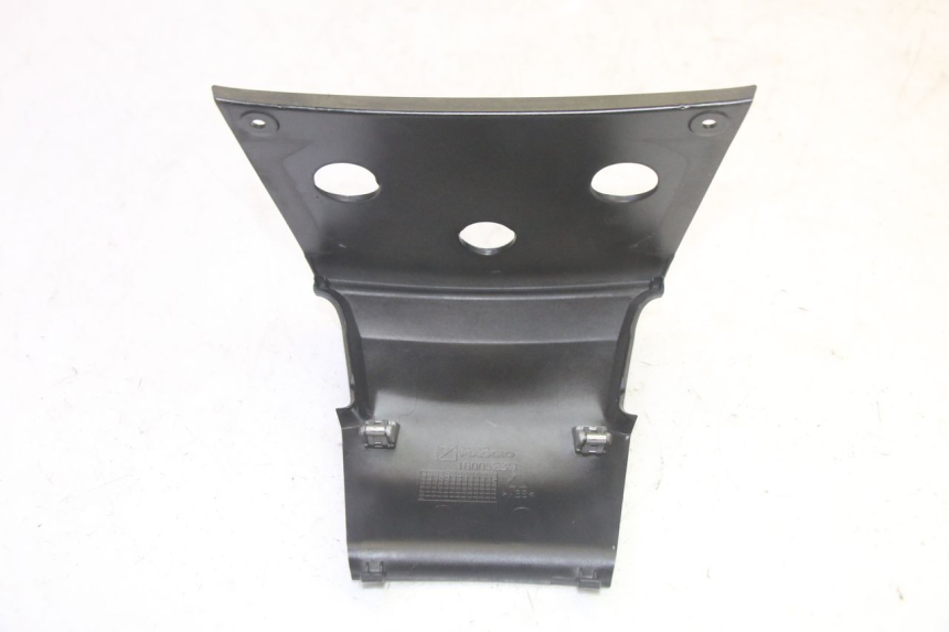 photo de Złącze owiewki tylnej PIAGGIO MP3 HPE 350 (2018 - 2020) - Widok ogólny