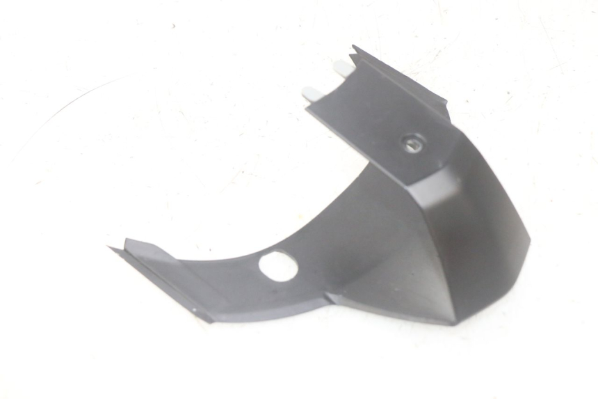 photo de Złącze owiewki tylnej PIAGGIO MP3 HPE 300 (2019 - 2026) - Szczegół części