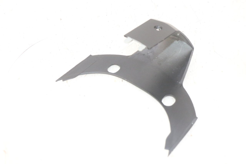 photo de Złącze owiewki tylnej PIAGGIO MP3 HPE 300 (2019 - 2026) - Zoom stanu zużycia