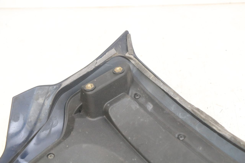 photo de Złącze owiewki tylnej PIAGGIO MP3 LT 400 (2007 - 2012) - Szczegół części