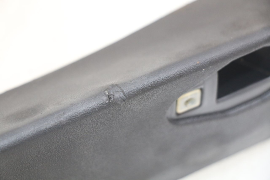 photo de Złącze owiewki tylnej PIAGGIO MP3 LT 400 (2007 - 2012) - Szczegół części