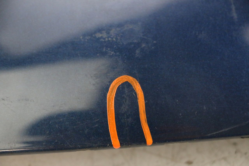 photo de Złącze owiewki tylnej PIAGGIO MP3 LT 300 (2010 - 2016) - Zbliżenie techniczne