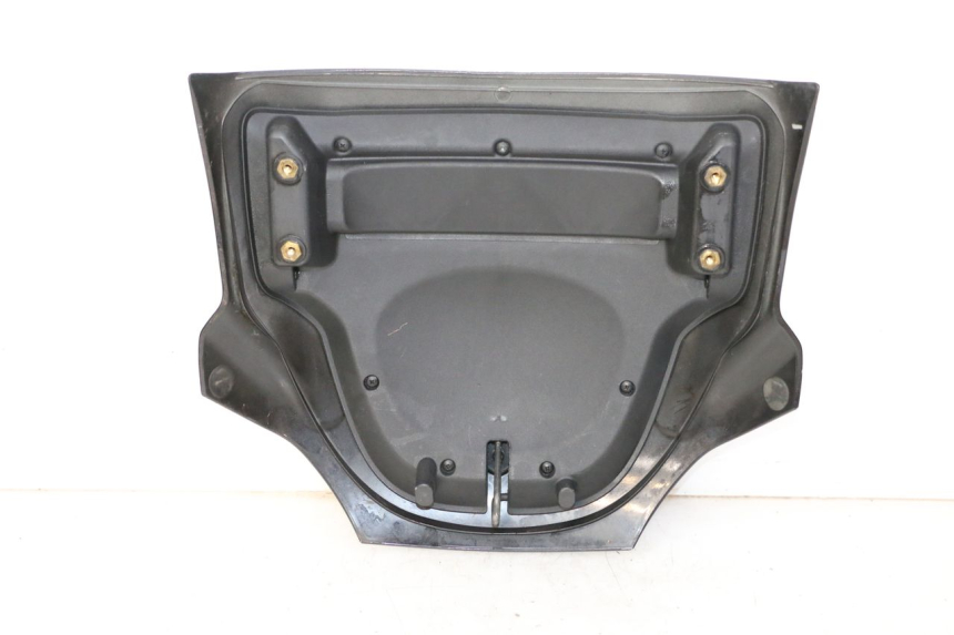 photo de Złącze owiewki tylnej PIAGGIO MP3 LT 300 (2010 - 2016) - Zbliżenie techniczne