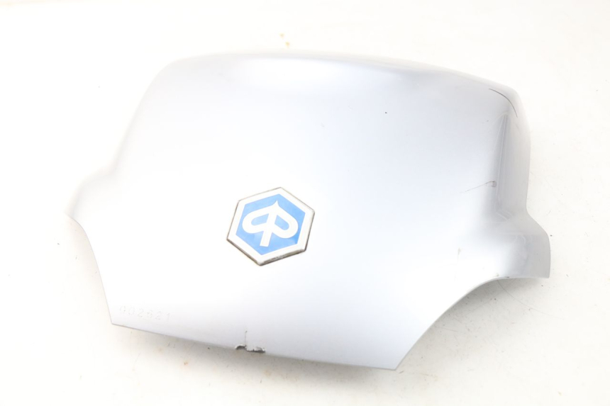 photo de Złącze tylnej owiewki PIAGGIO MP3 125 (2006 - 2014) - Oznaczenia i referencje