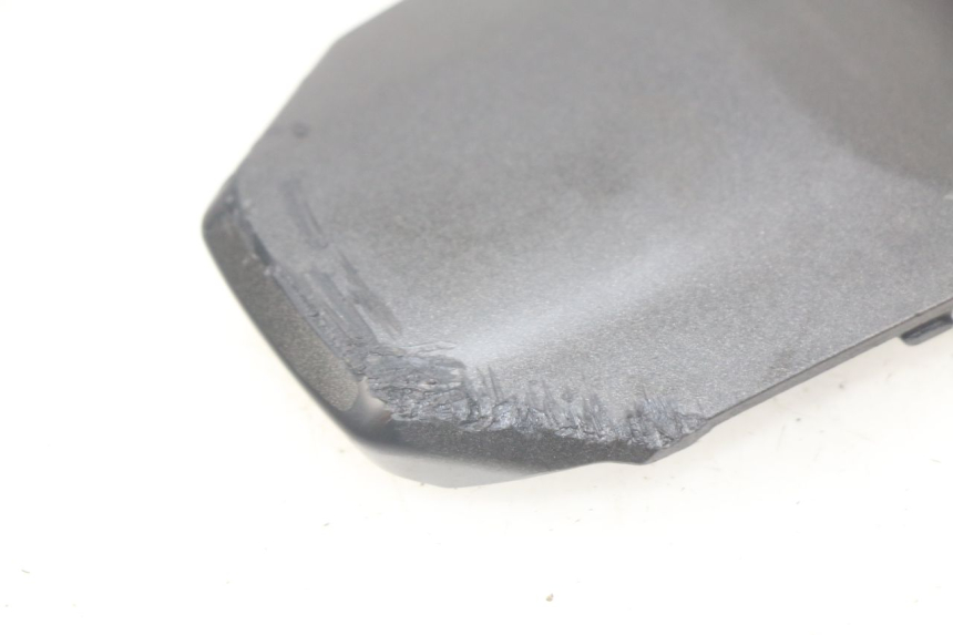 photo de Złącze owiewki tylnej YAMAHA MT-07 MT07 ABS 700 (2014 - 2017) - Inny kąt widzenia