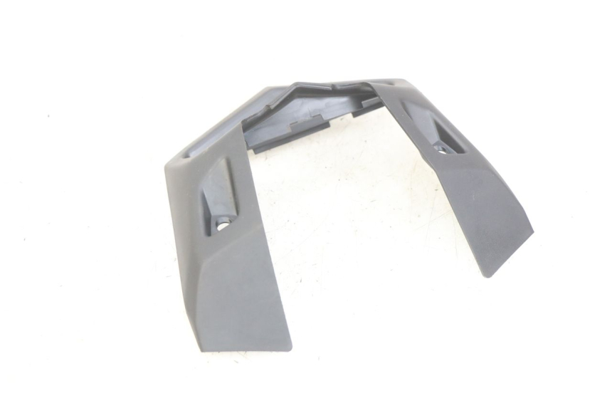 photo de Złącze tylnej owiewki YAMAHA MT ABS 125 (2014 - 2018) - Zbliżenie techniczne