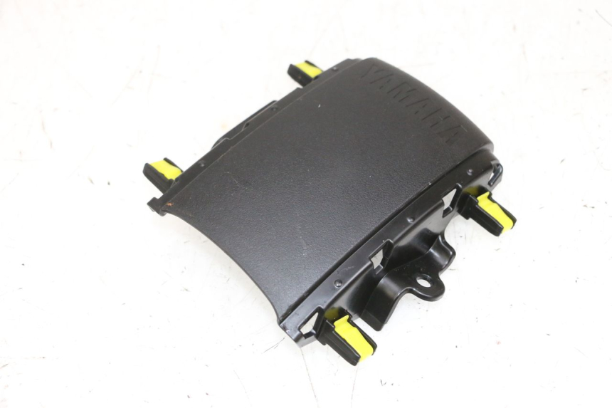 photo de Złącze tylnej owiewki YAMAHA NEO'S CORE 1 (2022 - 2026) - Zbliżenie techniczne