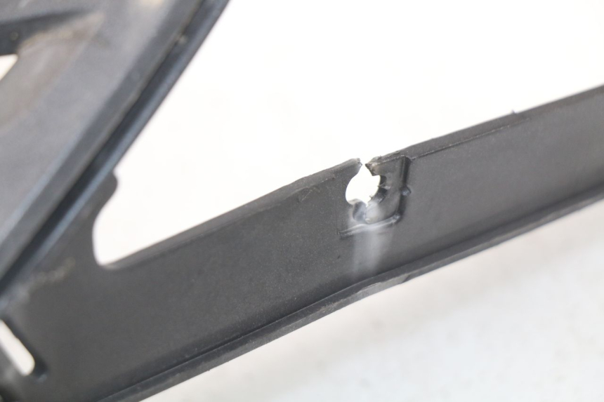 photo de Złącze tylnej owiewki PIAGGIO NEW TYPHOON 50 (2010 - 2017) - Inny kąt widzenia