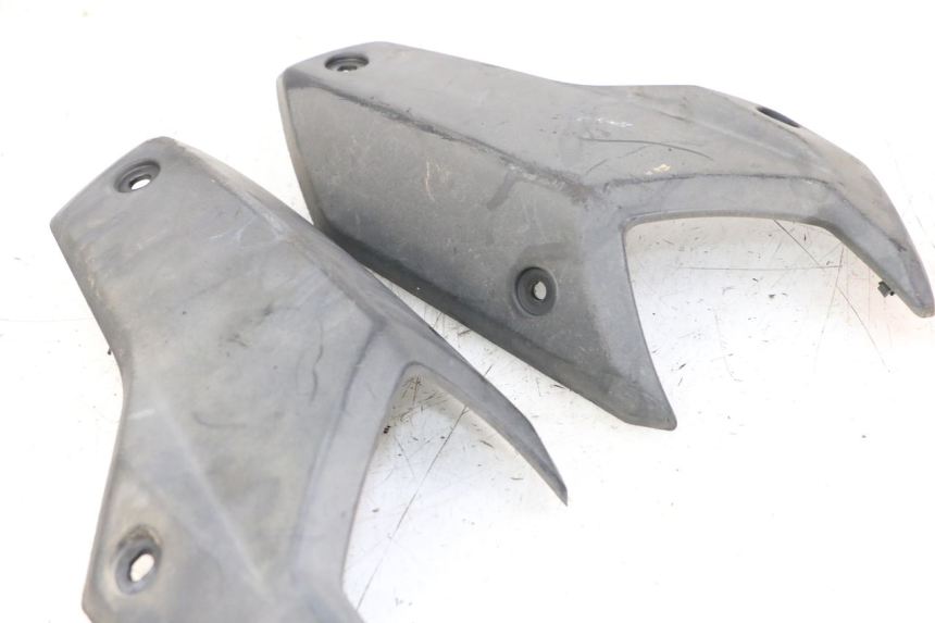 photo de Złącze tylnej owiewki PEUGEOT KISBEE 4T 50 (2018 - 2022) - Zoom stanu zużycia