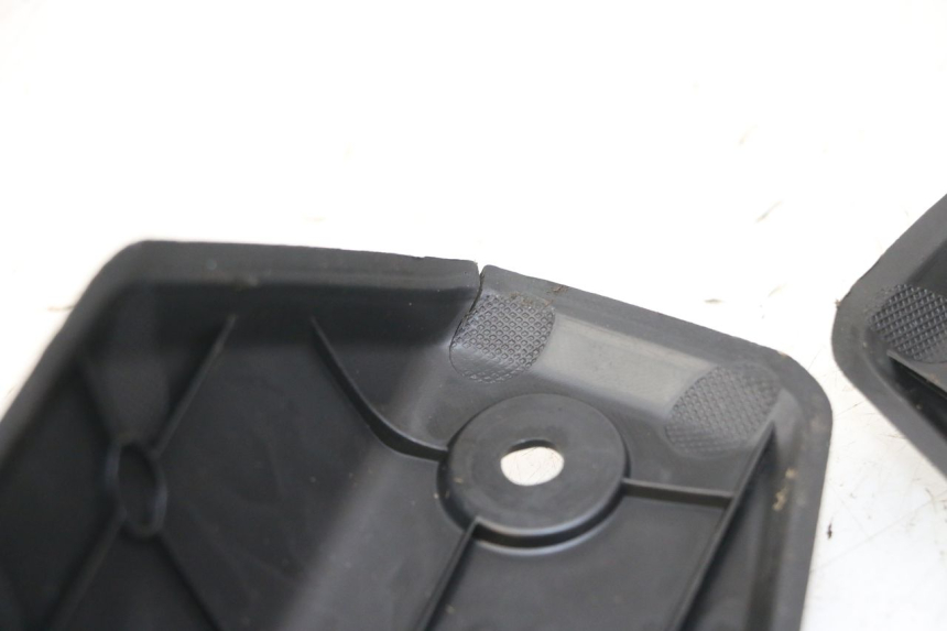 photo de Złącze tylnej owiewki PEUGEOT KISBEE 4T 50 (2018 - 2022) - Widok ogólny