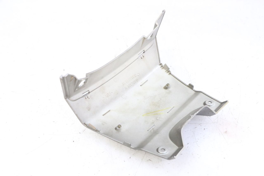 photo de Złącze tylnej owiewki PEUGEOT SATELIS 125 (2013 - 2018) - Inny kąt widzenia