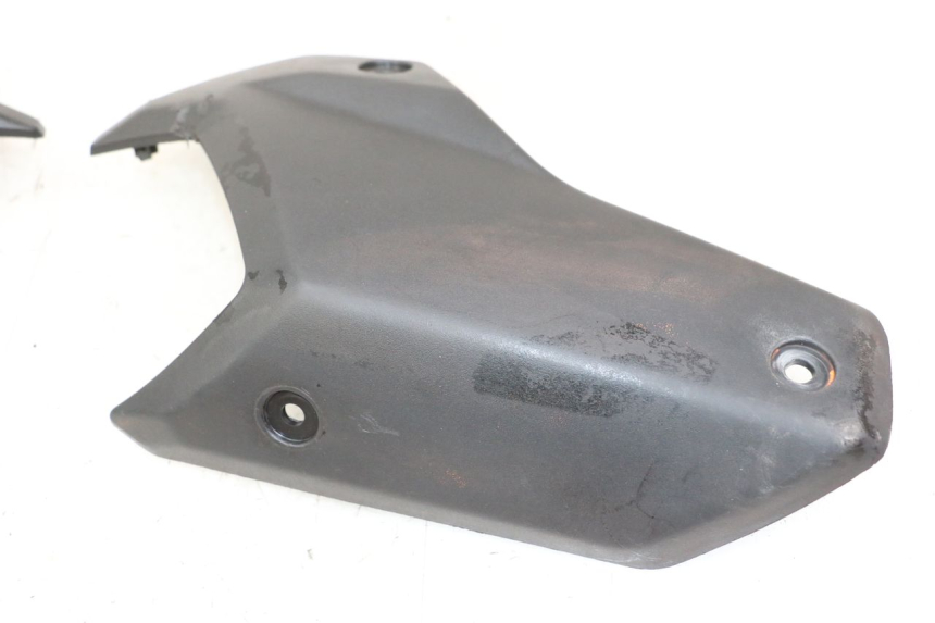 photo de Złącze tylnej owiewki PEUGEOT STREETZONE 4T 50 (2018 - 2023) - Punkty mocowania