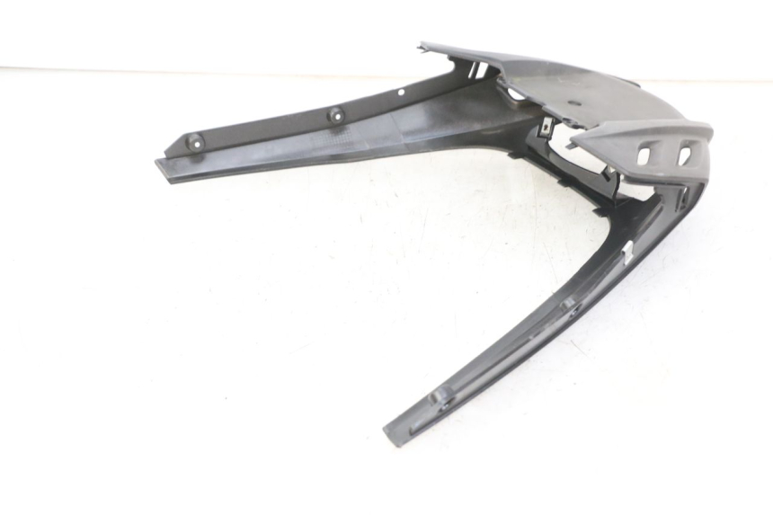 photo de Złącze tylnej owiewki PIAGGIO NEW TYPHOON 50 (2010 - 2017) - Zoom stanu zużycia