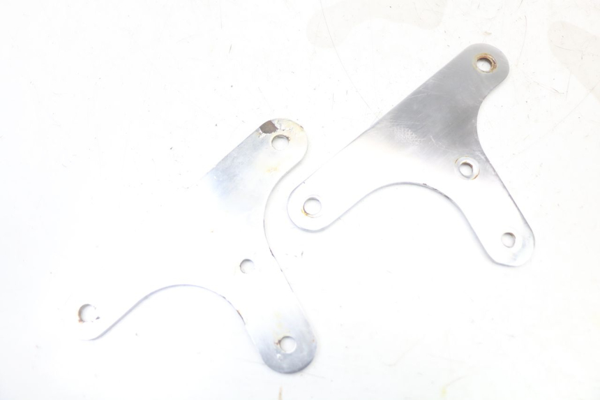 photo de Złącze tylnej owiewki REGAL RAPTOR SPYDER 125 (2010 - 2018) - Inny kąt widzenia