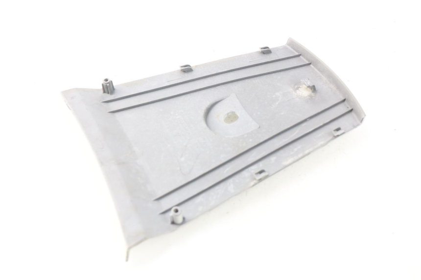 photo de Złącze tylnej owiewki DAELIM S3 125 (2010 - 2017) - Szczegół części