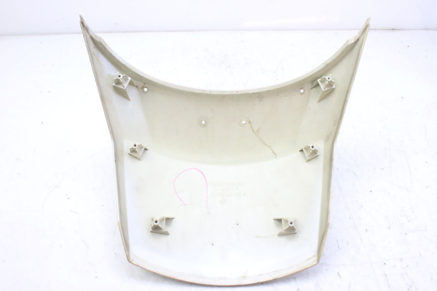 photo de Złącze owiewki tylnej PEUGEOT SATELIS 125 (2010 - 2012) - Zoom stanu zużycia