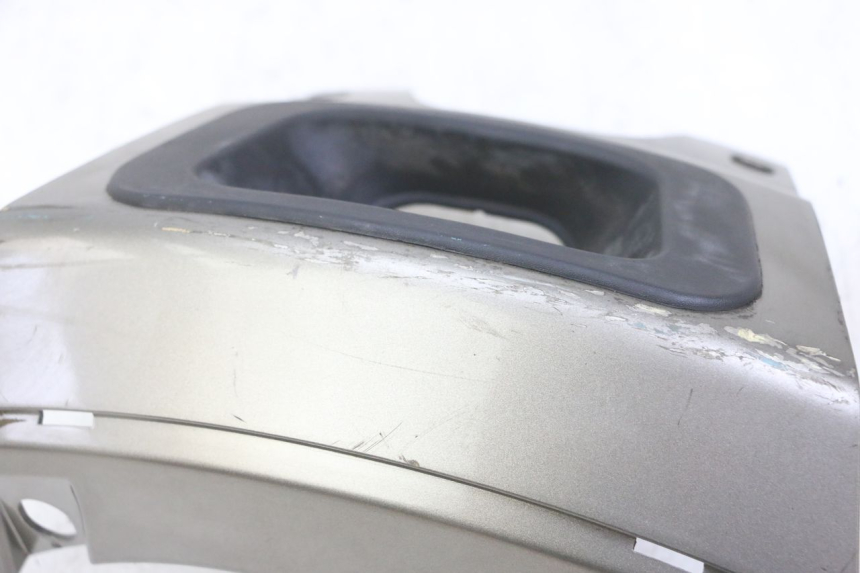 photo de Złącze tylnej owiewki PEUGEOT SATELIS 125 (2013 - 2018) - Widok ogólny