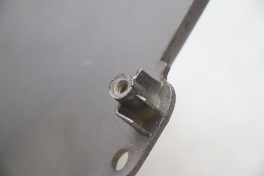 photo de Złącze tylnej owiewki HONDA SCV LEAD 100 (2003 - 2007) - Punkty mocowania