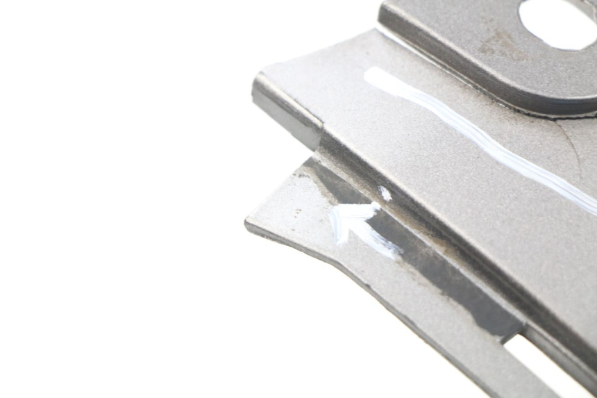 photo de Złącze owiewki tylnej MBK SKYLINER 125 (2004 - 2007) - Szczegół części