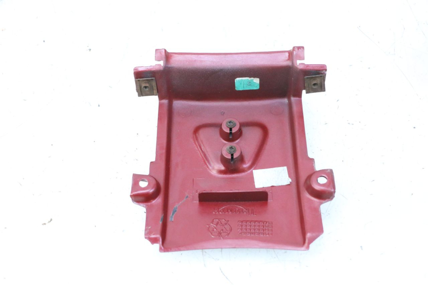 photo de Złącze owiewki tylnej TRIUMPH SPRINT 900 (1995 - 1998) - Zbliżenie techniczne