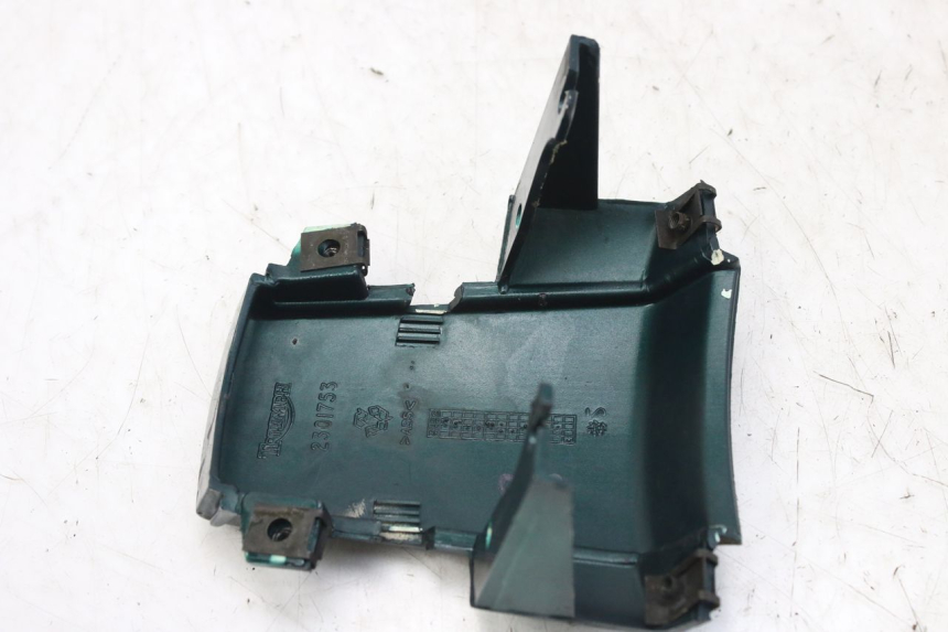 photo de Złącze tylnej owiewki TRIUMPH SPRINT ST 955 (1999 - 2001) - Zoom stanu zużycia