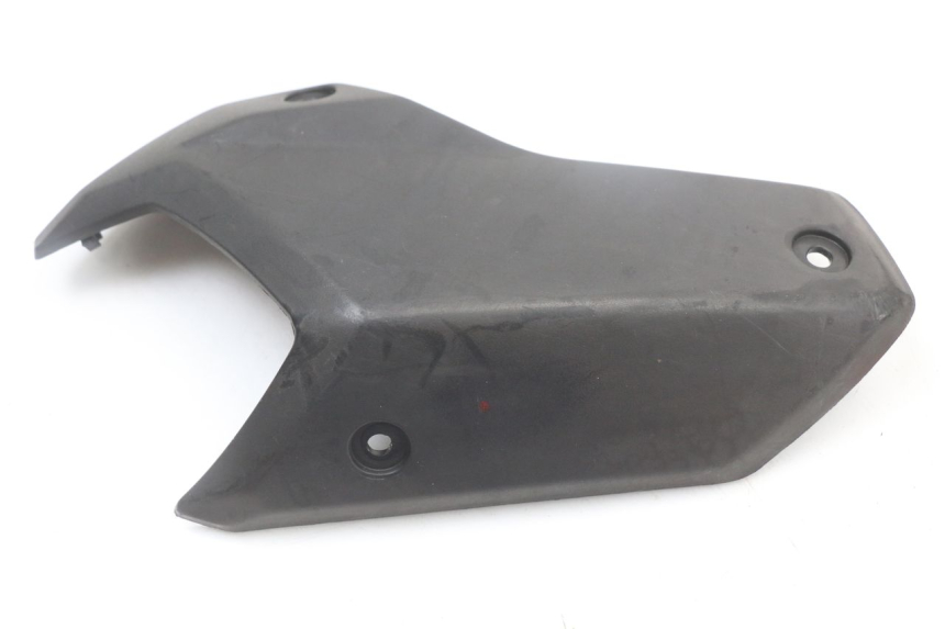 photo de Złącze tylnej owiewki PEUGEOT STREETZONE 2T 50 (2014 - 2019) - Inny kąt widzenia