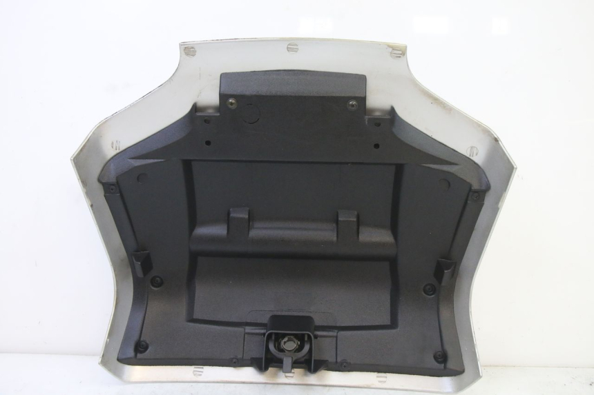 photo de Złącze tylnej owiewki PIAGGIO SUPER LX 125 (2000 - 2003) - Punkty mocowania