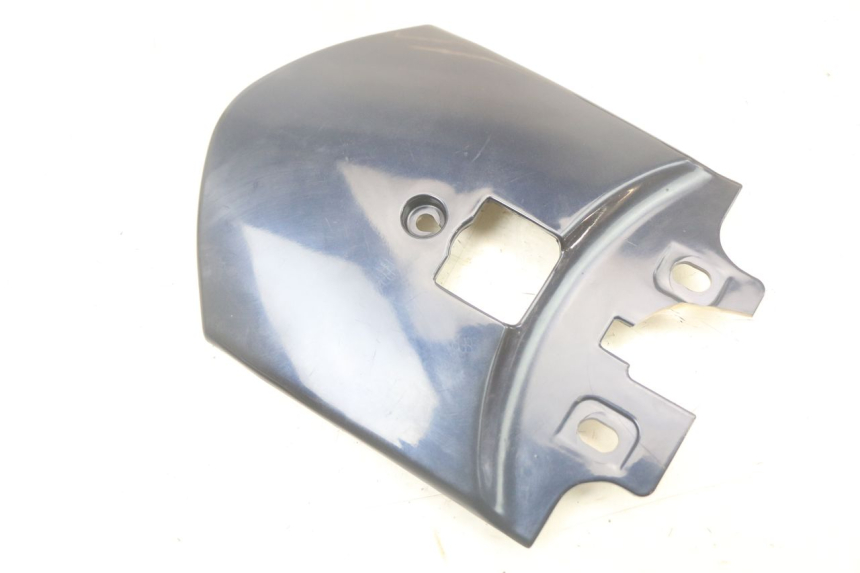 photo de Złącze górnej tylnej owiewki QUADRO 3D S 350 (2013 - 2018) - Inny kąt widzenia