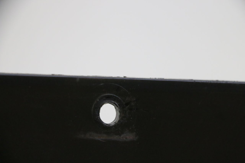 photo de Złącze górnej tylnej owiewki BMW C1 125 (2000 - 2003) - Inny kąt widzenia