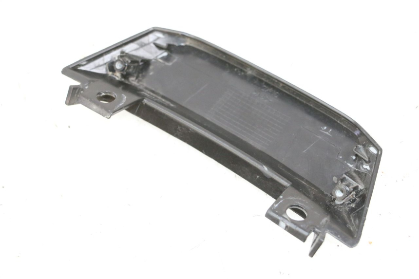 photo de Złącze górnej tylnej owiewki MAG POWER BOMBERS 4T 50 (2016 - 2026) - Zoom stanu zużycia