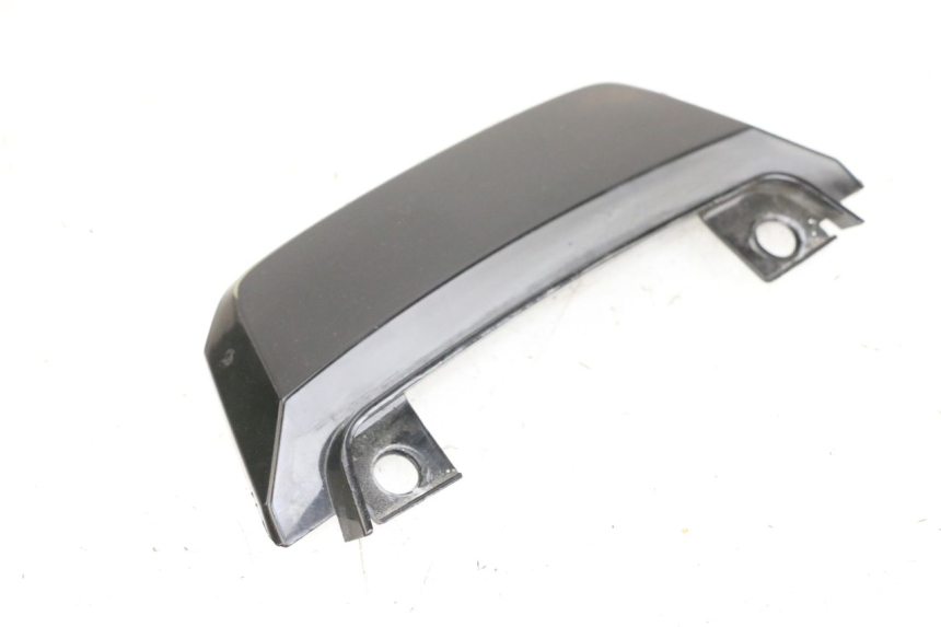 photo de Złącze górnej tylnej owiewki MAG POWER BOMBERS 4T 50 (2016 - 2026) - Inny kąt widzenia