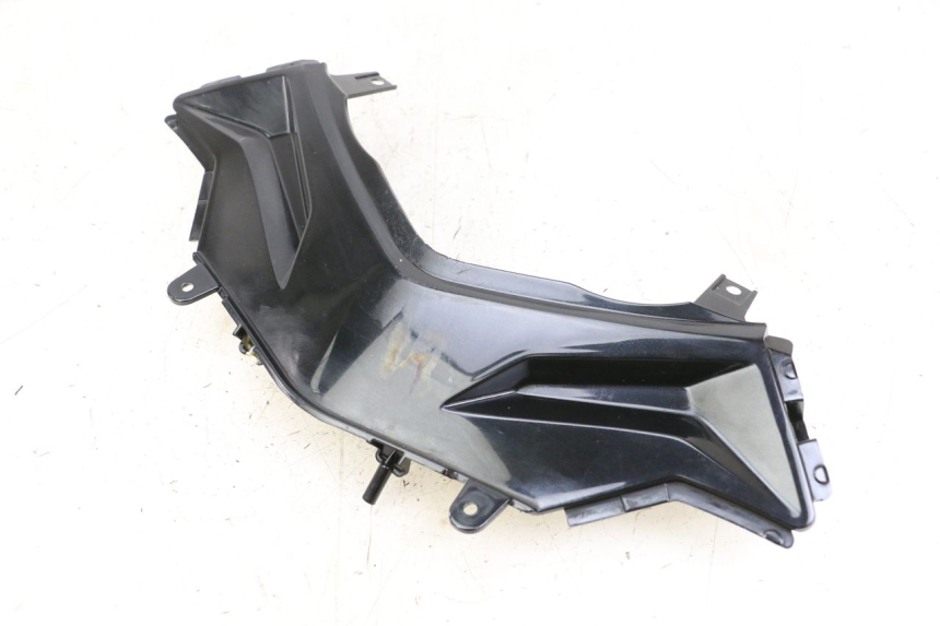 photo de Złącze górnej tylnej owiewki EBROH BRAVO GLE 1 (2020 - 2024) - Punkty mocowania