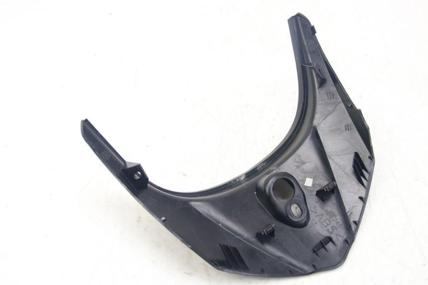 photo de Złącze górnej tylnej owiewki YAMAHA D'ELIGHT DELIGHT 125 (2017 - 2020) - Inny kąt widzenia