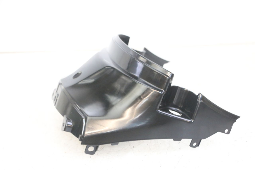 photo de Złącze górnej tylnej owiewki SYM FIDDLE 3 III 50 (2014 - 2020) - Widok ogólny