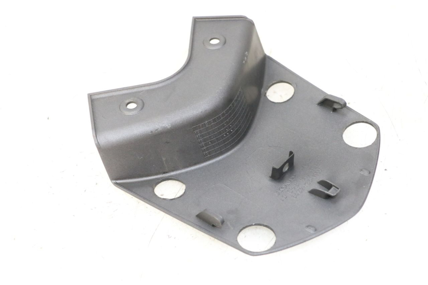 photo de Złącze górnej tylnej owiewki HONDA PCX (JF57/JF64) 125 (2014 - 2018) - Zoom stanu zużycia