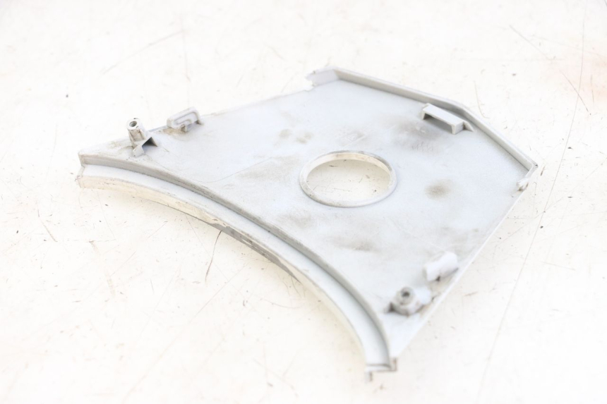 photo de Złącze górnej tylnej owiewki SYM JET 14 4T 50 (2018 - 2022) - Szczegół części