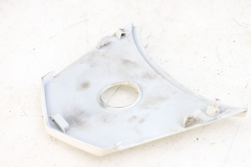 photo de Złącze górnej tylnej owiewki SYM JET 14 4T 50 (2018 - 2022) - Zoom stanu zużycia