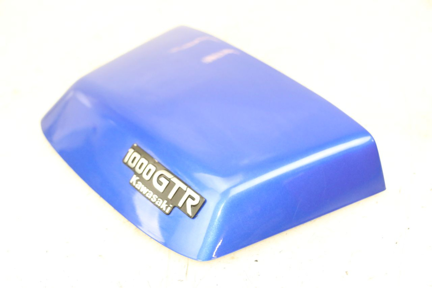 photo de Złącze górnej tylnej owiewki KAWASAKI GTR 1000 (1994 - 2004) - Zbliżenie techniczne