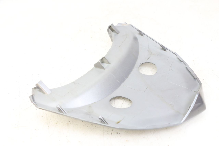 photo de Złącze górnej tylnej owiewki KYMCO X-TOWN XTOWN 125 (2016 - 2021) - Zbliżenie techniczne