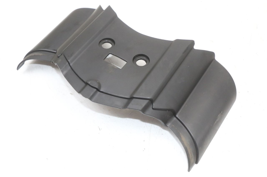 photo de Złącze górnej tylnej owiewki PEUGEOT LUDIX 50 (2005 - 2007) - Zoom stanu zużycia