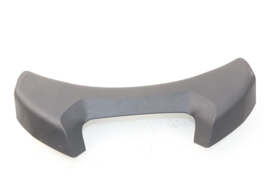 photo de Złącze górnej tylnej owiewki PEUGEOT METROPOLIS 400 (2017 - 2020) - Widok główny