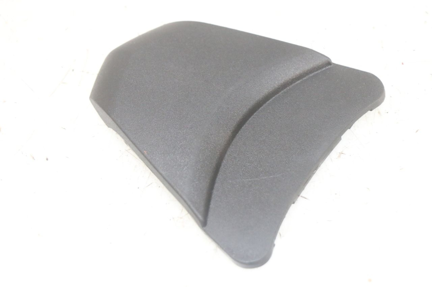 photo de Złącze górnej tylnej owiewki PIAGGIO MP3 HPE 300 (2019 - 2026) - Inny kąt widzenia