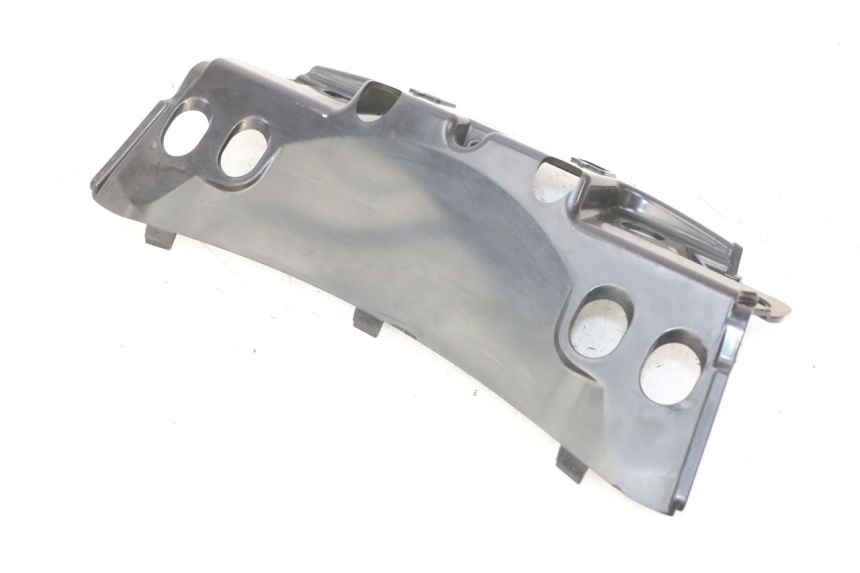 photo de Złącze górnej tylnej owiewki PIAGGIO MP3 RL 250 (2006 - 2010) - Widok główny