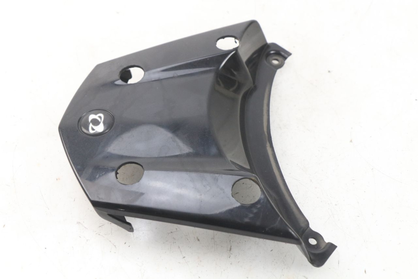 photo de Złącze górnej tylnej owiewki MBK MW TRYPTIK 125 (2017 - 2022) - Zoom stanu zużycia