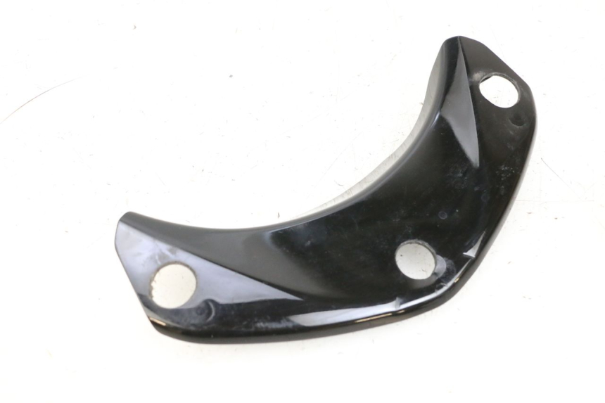 photo de Złącze górnej tylnej owiewki YAMAHA NEO'S CORE 1 (2022 - 2026) - Inny kąt widzenia