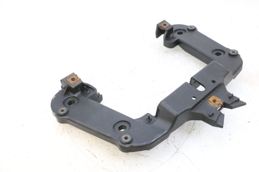 photo de Złącze górnej tylnej owiewki YAMAHA NEOS NEO'S 4T 50 (2008 - 2016) - Zbliżenie techniczne