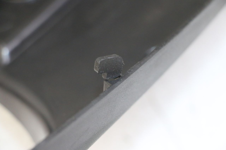 photo de Złącze górnej tylnej owiewki KYMCO LIKE 4T 50 (2019 - 2025) - Szczegół części