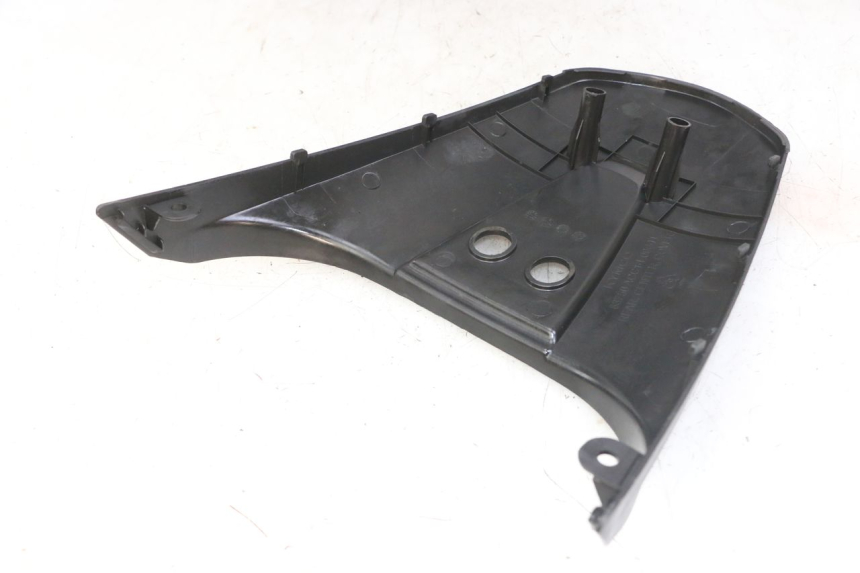 photo de Złącze górnej tylnej owiewki KYMCO LIKE 4T 50 (2019 - 2025) - Widok ogólny