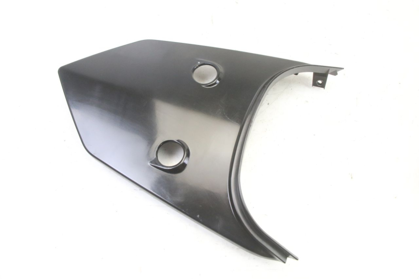 photo de Złącze górnej tylnej owiewki SYM ORBIT III 3 4T 50 (2021 - 2025) - Zbliżenie techniczne