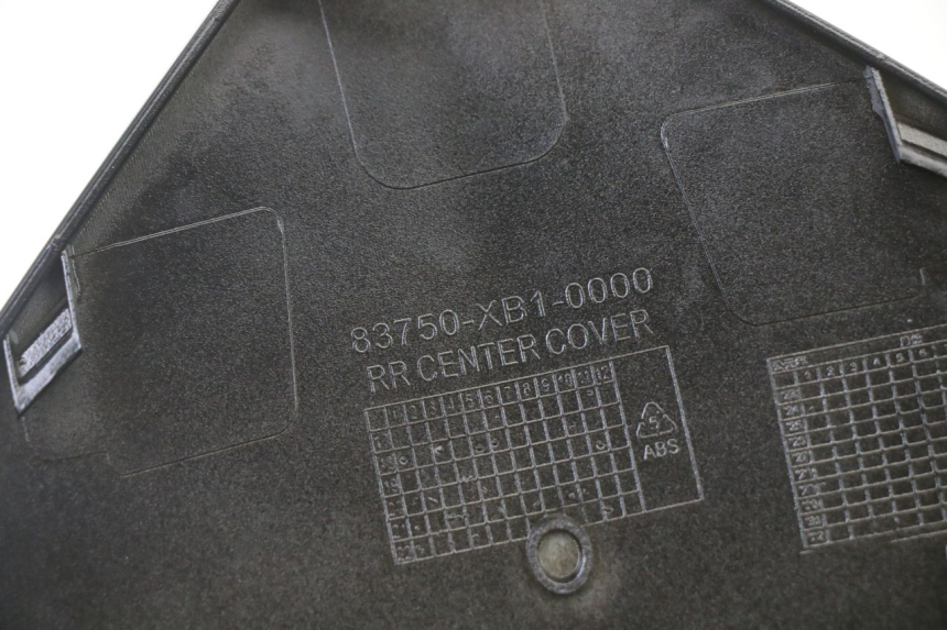 photo de Złącze górnej tylnej owiewki SYM ORBIT III 3 4T 50 (2021 - 2025) - Stan powierzchni